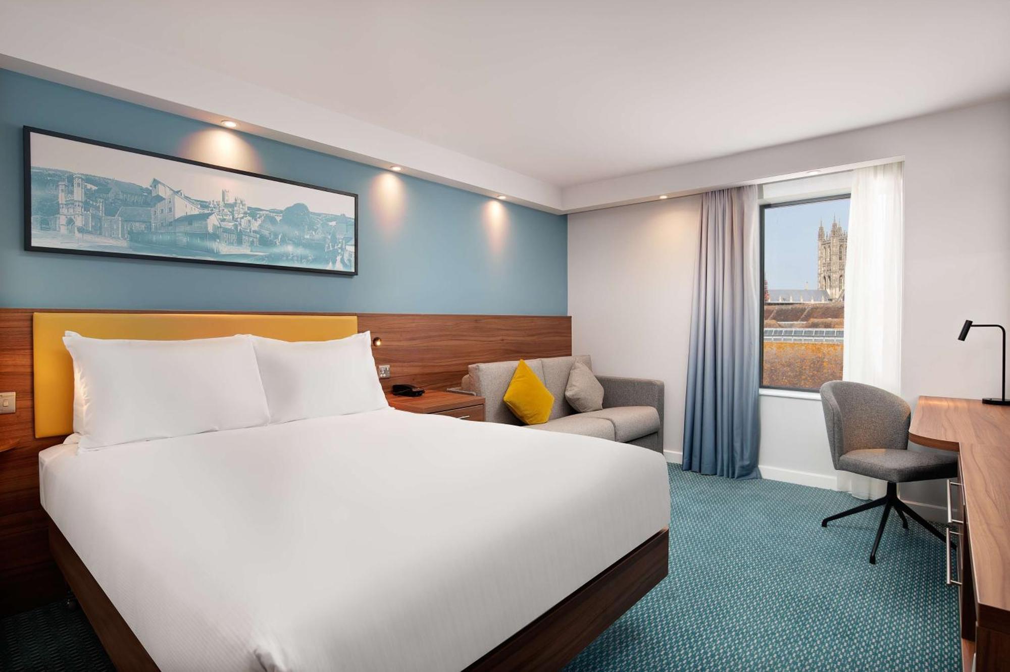 Hampton By Hilton