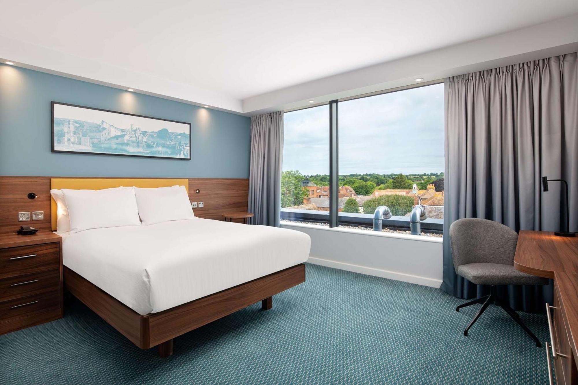 Hampton By Hilton Hotel 3*